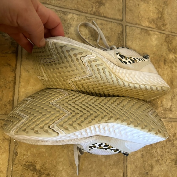 Nike revolution 5 premium leopard sneakers size 6.5 - Picture 3 of 7